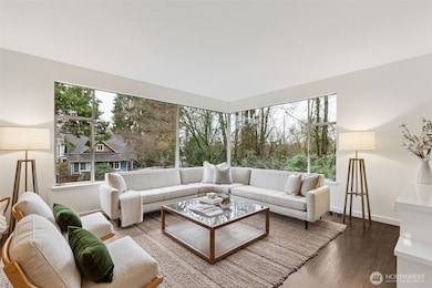 2051 NE 97th St, Seattle, WA 98115 - photo 3