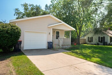 200 E 38th-08 (1)