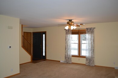 10960 Birdie Ct, Syracuse, IN 46567 - photo 3