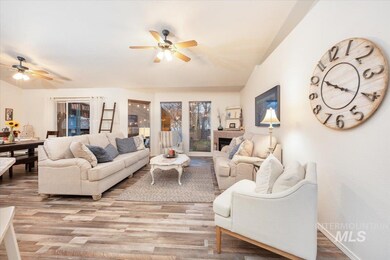 839 N Echohawk Way, Eagle, ID 83616 - photo 4