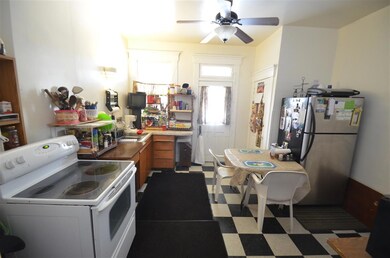 Kitchen / Eating Area