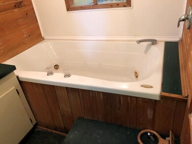 2105 Wardlaw Rd, McComb, MS 39648 - photo 4