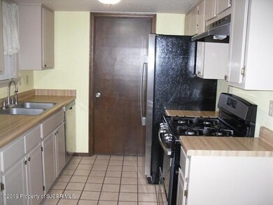 3806 Wilshire Dr, Farmington, NM 87402 - photo 4