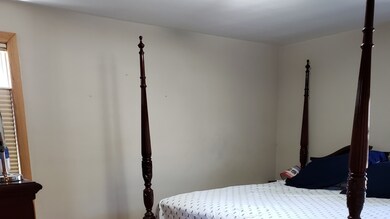 9844 Montrose Ave, Schiller Park, IL 60176 - photo 4