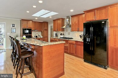 12225 Folkstone Dr, Herndon, VA 20171 - photo 7