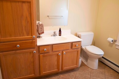 1st Floor Bath