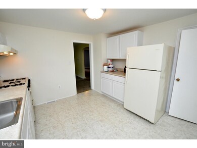 109 Emerson Ave, Moorestown, NJ 08057 - photo 4