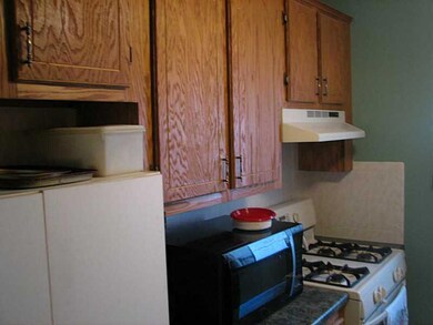 186 Hughes Ave, Pawtucket, RI 02861 - photo 6