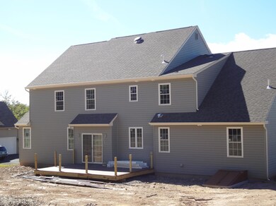 1103 Woodberry Dr, Mountain Top, PA 18707 - photo 2