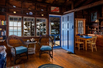 138MarshallPoint_06