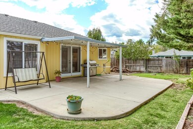 127 Silverwood Ct, Central Point, OR 97502 - photo 4