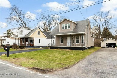 449 Taurus Rd in Niskayuna!