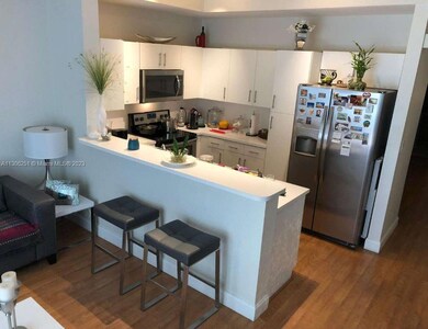 11125 NW 43rd Ln, Doral, FL 33178 - photo 6