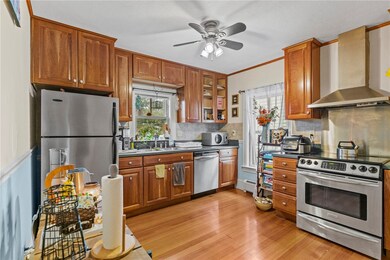 26 Haile St, Warren, RI 02885 - photo 7