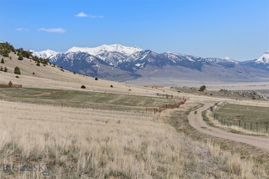 Road in with mountains