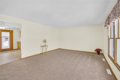 3622 Dotwood St NW, North Canton, OH 44720 - photo 3