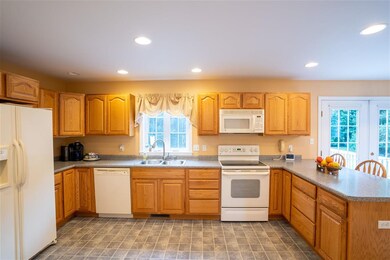 4 Fox Hollow Dr, Newmarket, NH 03857 - photo 7