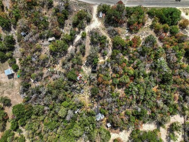 2802 Reese Ln, Azle, TX 76020 - photo 2