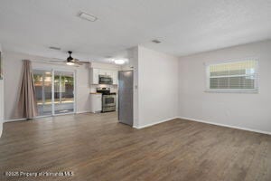 9241 Chase St, Spring Hill, FL 34606 - photo 6