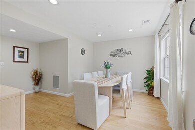 137 Clear Pond Dr, Walpole, MA 02081 - photo 5