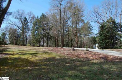 1303 Roe Ford Rd, Greenville, SC 29617 - photo 5