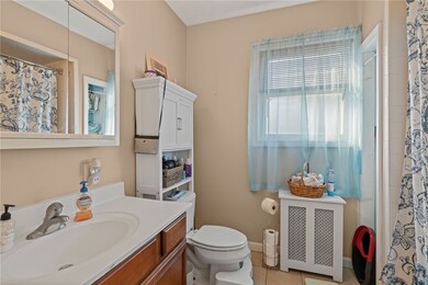 160 Ferncrest Ave, Cranston, RI 02905 - photo 6