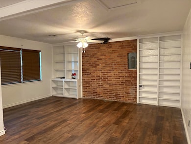 4001 4001 Collinsworth Dr, Duncan, OK 73533 - photo 4