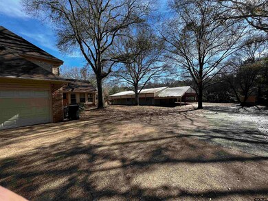 1315 Jeff Davis Dr, Tyler, TX 75703 - photo 4