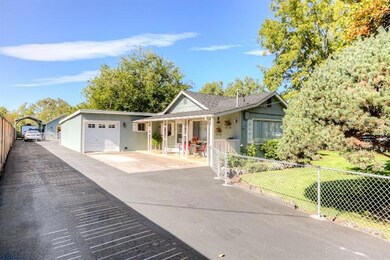 3621 Table Rock Rd, Medford, OR 97504 - photo 2