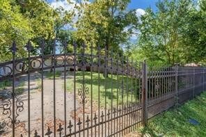 4018 Darwin St, Houston, TX 77093 - photo 3