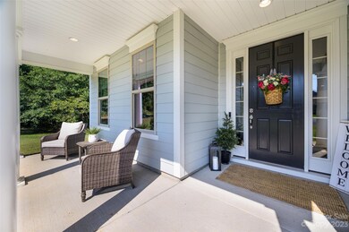 1604 Thatcher Crossing, Clover, SC 29710 - photo 4