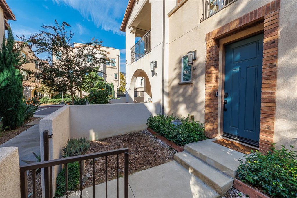 541 W Foothill Blvd unit 94, Glendora, CA 91741 - photo 2