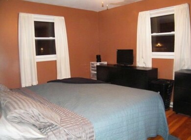 25 Suzanne Dr, Portsmouth, NH 03801 - photo 5