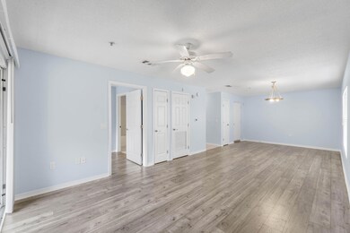 4274 Calinda Ln unit 221, Niceville, FL 32578 - photo 5