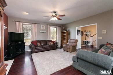 2715 W 46th St, Davenport, IA 52806 - photo 6