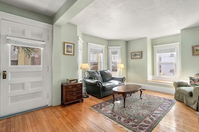 103 Beaconsfield Rd, Worcester, MA 01602 - photo 3