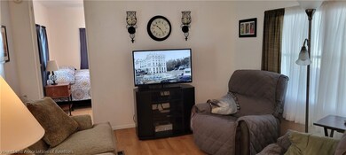 63 Pine Aire Cir, Lake Placid, FL 33852 - photo 7