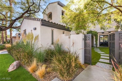 2747 Turtle Head Peak Dr, Las Vegas, NV 89135 - photo 3