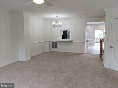 42686 Rolling Rock Square, Chantilly, VA 20152 - photo 7