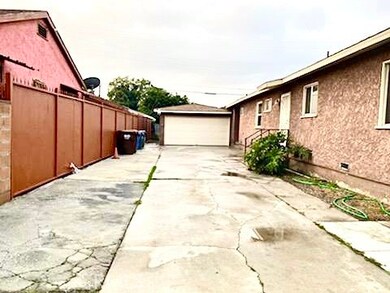914 W 134th St, Compton, CA 90222 - photo 4