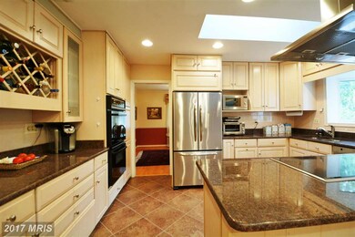 1911 Windmill Ln, Alexandria, VA 22307 - photo 7