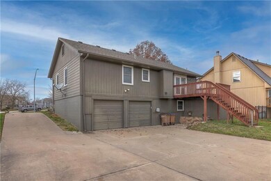 809 S Park Dr, Raymore, MO 64083 - photo 6