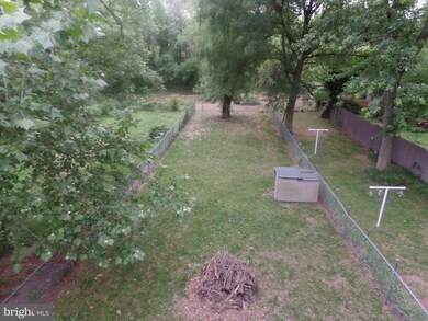 931 Owens Rd, Oxon Hill, MD 20745 - photo 5