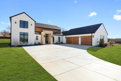 1004 Estancia Blvd, Weatherford, TX 76088 - photo 2