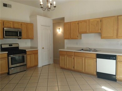 304 Schoellkopf, Horizon City, TX 79928 - photo 5