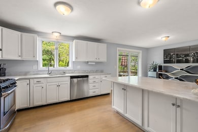 8 Sampson Dr, Randolph, MA 02368 - photo 6