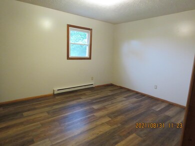 371 N Culver St, Logan, OH 43138 - photo 7