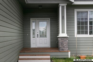 004-Front (4 of 4)