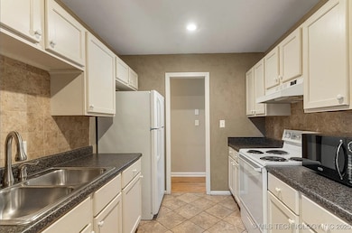 1429 E 49th St, Tulsa, OK 74105 - photo 3