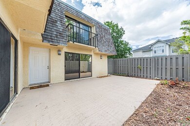 Private Large Courtyard